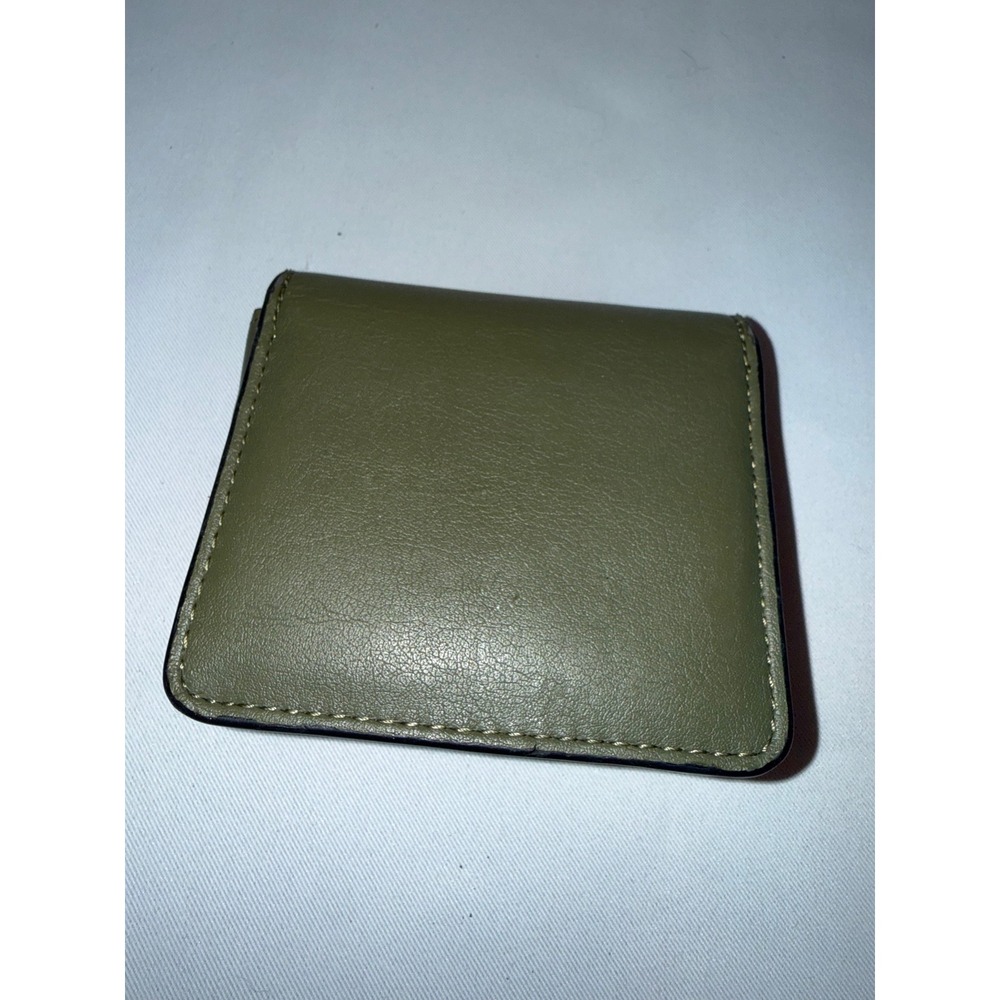 Simply Vera Vera Wang Olive Green Small Bifold Wallet Envelope Card Case Logo - Picture 2 of 7